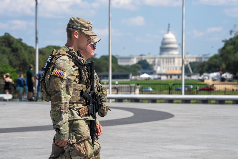 美法官叫停在首都“调兵治安” 白宫：总统派兵完全合法