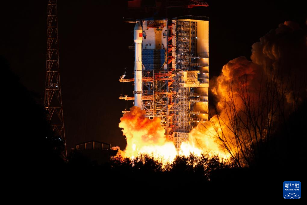 长征三号乙成功发射通信技术试验卫星二十二号 我国在西昌完成今